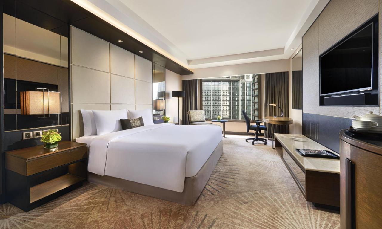 Artotel Mangkuluhur 5*